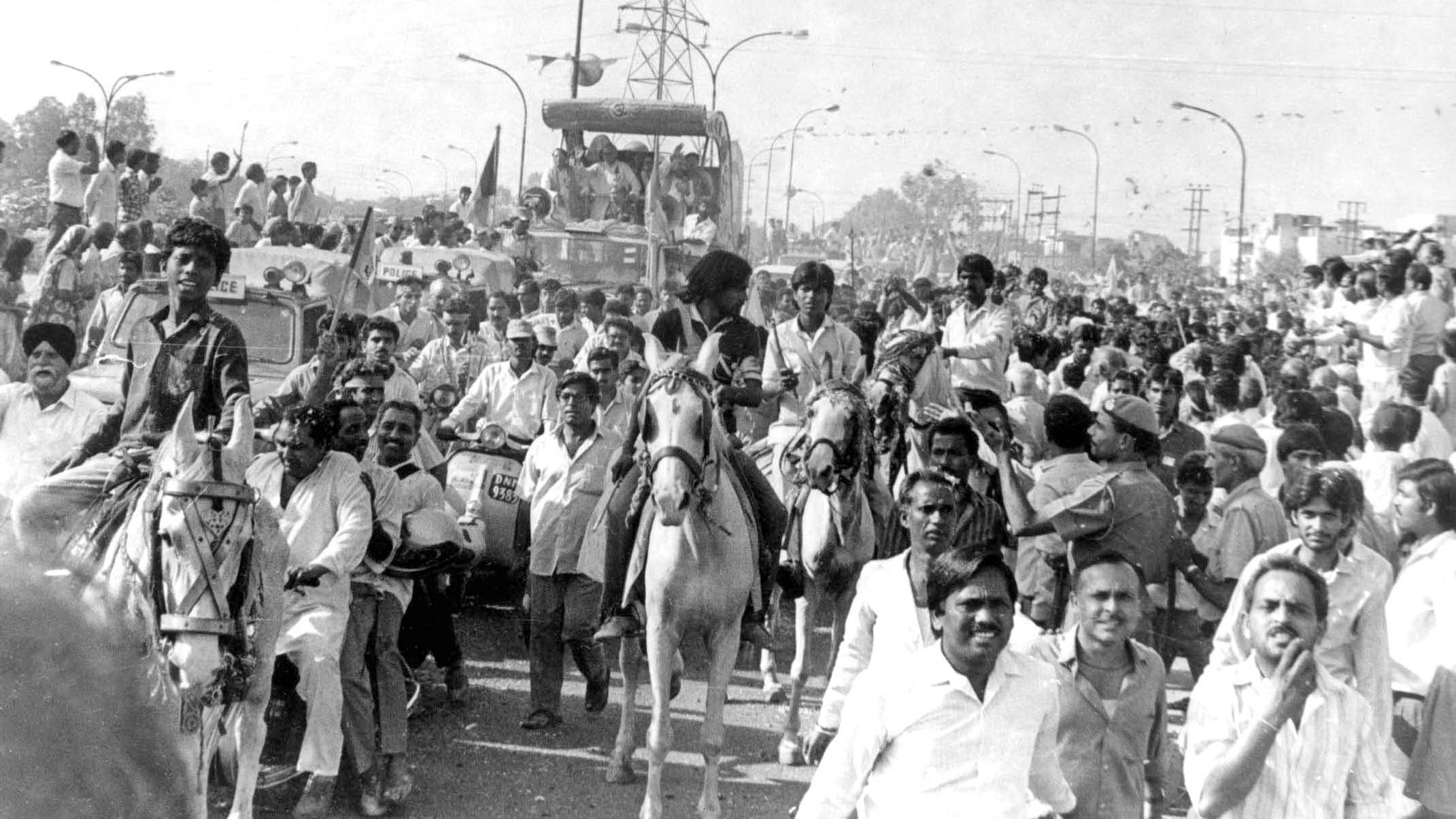 Visuals from Advani's Ram Rath Yatra. Credit: TPML Archives